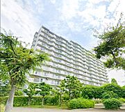JR武蔵野線「新三郷」駅徒歩12分、ペット飼育可能マンション