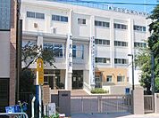 足立区立第九中学校 徒歩10分。 800m
