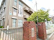 足立区立第十一中学校 徒歩8分。 603m