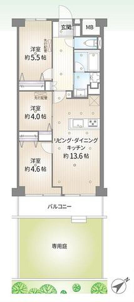 階下を気にせず過ごせる1階部分のお部屋。専用庭付きで明るく風通しの良い室内です。