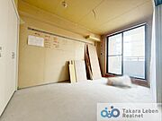 洋室(リフォーム中)