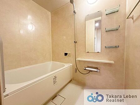 バスルーム(リフォーム工事前に撮影)