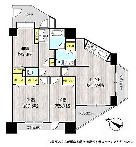 角部屋につき明るく風通しの良い室内。各所に収納を設けており荷物が多い方も安心です。