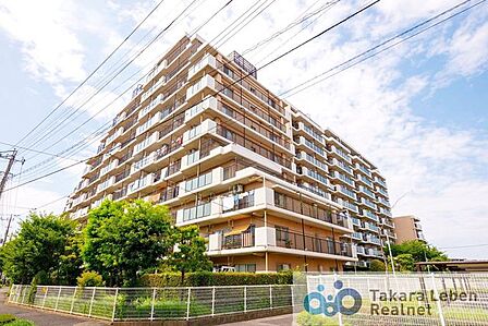 京成金町線「柴又」駅徒歩9分の好立地。総戸数170戸の大規模マンションです。