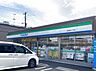 周辺：ファミリーマート草加旭町二丁目店 徒歩6分。 440m