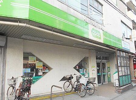 コープ白山店 徒歩2分。 90m