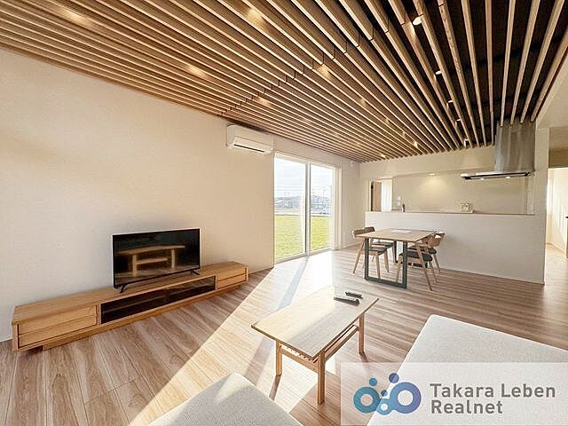 リビング/ダイニング 富山市西荒屋