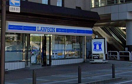 ローソン高岡駅北口店 徒歩1分。 99m