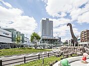 ハピリンモール 徒歩5分。 400m