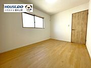 納戸ですが洋室として十分ご使用頂けます！