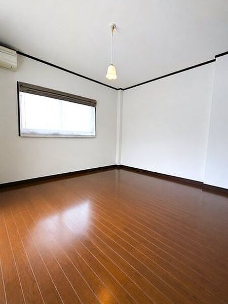 洋室を拡大表示