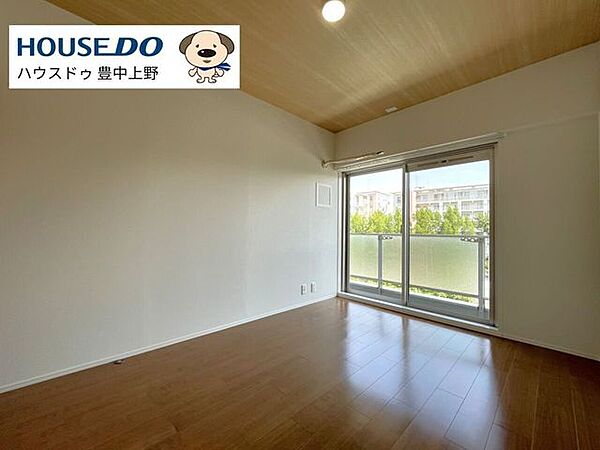 洋室を拡大表示