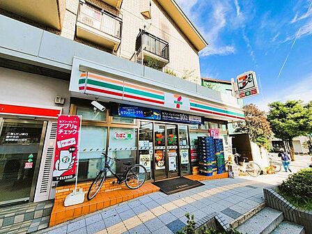 セブン-イレブン 豊中曽根東町店 740m
