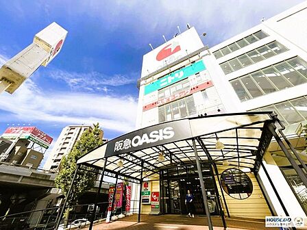 阪急オアシス千里山竹園店 490m