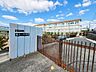 周辺：豊中市立第十一中学校 960m