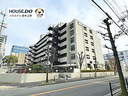 北大阪急行線「箕面船場阪大前」駅から徒歩4分!目の前には公園があり、スーパーや病院も揃う快適な住環境です♪