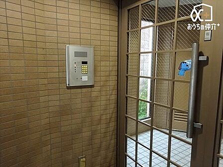 安心のオートロック機能付きマンションです。防犯面でも優れています。