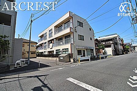周りは静かな住宅街、是非ご見学ください。生活環境の良好な閑静な住宅地です。ゆったり暮らしたい方にもおすすめのエリアです。