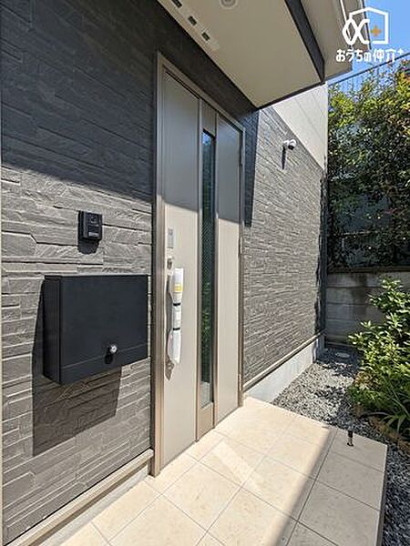 玄関を拡大表示