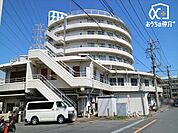 新座志木中央総合病院 徒歩11分。 870m