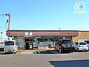 セブンイレブン新座畑中1丁目店 徒歩7分。みんな大好きセブンイレブン。ホットスナックが美味しい。有名店とのコラボや定期的なフェアも開催しているので飽きないですね。 510m