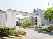 飯能市立美杉台中学校 徒歩12分。お子様も安心して通えます。 890m