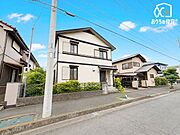 玄関側の外観です。