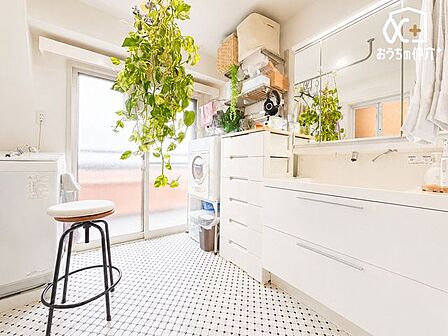 ~Wash room~大きな洗面 毎日使う洗面室。忙しい朝には使いやすい洗面で、ステキな一日のスタートをきりましょう。
