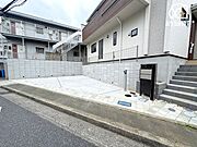 来客時も安心のカースペース2台駐車可能