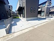 カースペース2台分（車種による）
