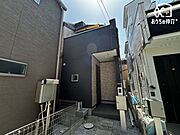 リビングには吹抜け、約8.5m2のルーフバルコニー付きのお住いです！