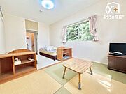 ～和と洋の魅力をひとつに～落ち着きのある和室と快適な洋室を備え、多彩なニーズに対応。大人数の滞在でも心地よく過ごせます。