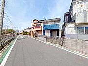 周辺は閑静な住宅街です。