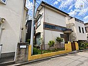 車通りの少ない落ち着いた道路の為ゆったりとした暮らしを提供できます