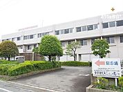徒歩7分。【小林病院】営業時間 9時00分～17時30分(日曜日　定休日)　内科(全9科) 530m