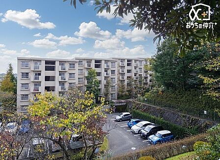 ■まわりに高い建物がなく、「空が広く」感じる立地です。陽当りも良く住環境良好。