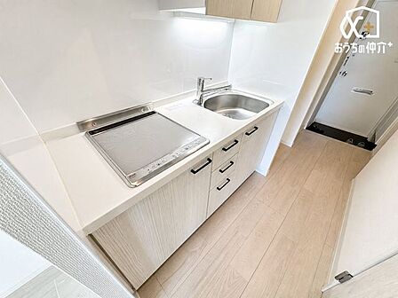 ～Kitchen～毎日使うキッチンだからこそ、食事の準備を楽しい時間に、忙しい時でもスムーズに無駄なく作業できる、お手入れも簡単にできるなど、毎日を楽しくするキッチンスペースに仕上げました。