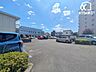 駐車場：駐車場（空き状況は担当までお問合せください）