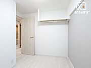子ども部屋におすすめな洋室です！日当たりの良い明るいお部屋でお子様も快適に過ごせます。