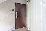 《見学予約》承り中！ぜひこの機会に現地をご見学してみませんか？そのほか気になる事もお気軽にスタッフにお問い合わせください
