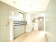 落ち着いた雰囲気のロビー