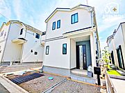 眺めても飽きない、調和のとれたデザイン住宅。