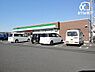 周辺：ファミリーマート西大泉四丁目店 徒歩15分。24時間営業なので急なお買い物にも便利です。公共料金の支払いや宅配便の荷受け、荷物の受け取りにも利用できます。 1180m