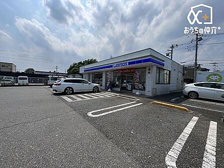 ローソン三芳藤久保北店 徒歩2分。営業時間. 24時間営業電子決済 楽天ペイクレジットカード 160m
