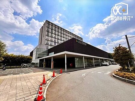 医療法人社団明芳会イムス三芳総合病院 徒歩15分。 1180m