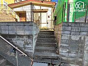一戸建ての多いエリア、静かで落ち着いた雰囲気