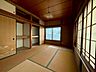 室内：２階和室