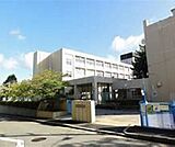 中学校「赤磐市立桜が丘中学校まで1422ｍ」