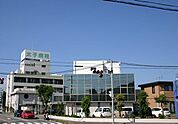 太子病院●診療時間　8:30〜12:30　　　　　　15:00〜18:00●休診日　　土曜午後　　　　　　日曜・祝日・12/30午後〜1/3●電話番号　079-277-1616 960m