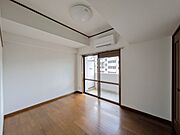 【洋室6帖】